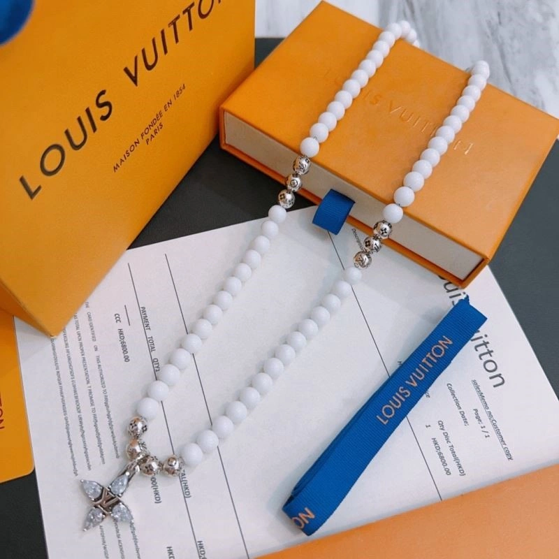 AllSeason Louis Vuitton Necklaces 249388