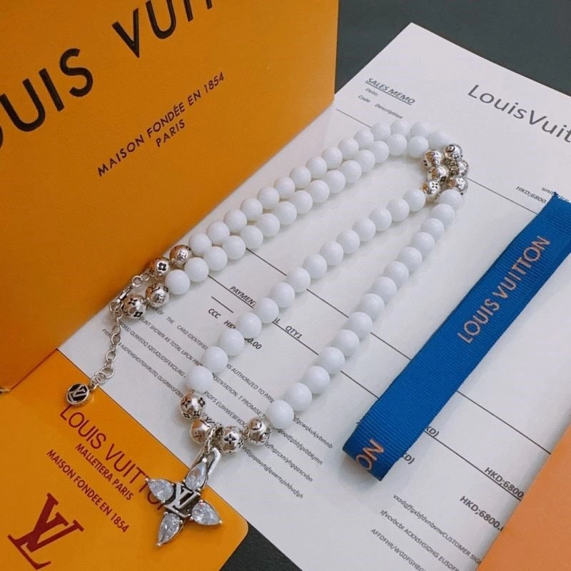 AllSeason Louis Vuitton Necklaces 249388