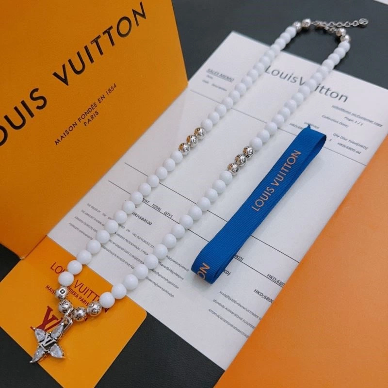 AllSeason Louis Vuitton Necklaces 249388