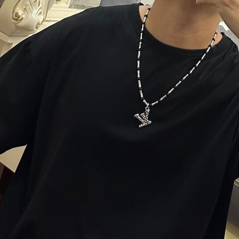 Durable Louis Vuitton Necklaces 249386