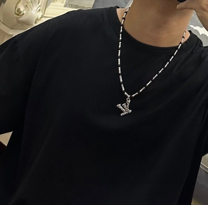 Durable Louis Vuitton Necklaces 249386