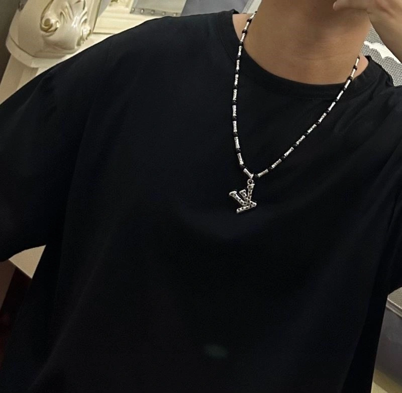 Durable Louis Vuitton Necklaces 249386