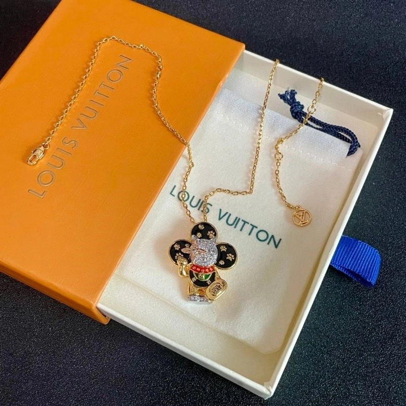 Louis Vuitton Necklaces Minimalist 249383