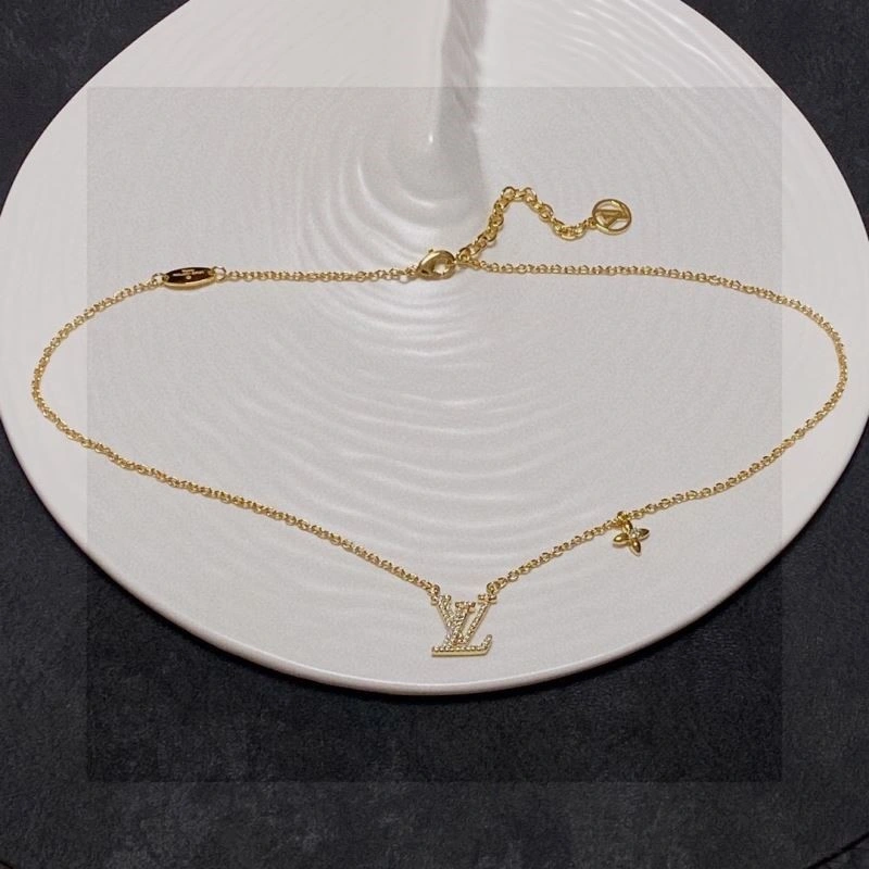 Louis Vuitton Necklaces AllSeason 249384