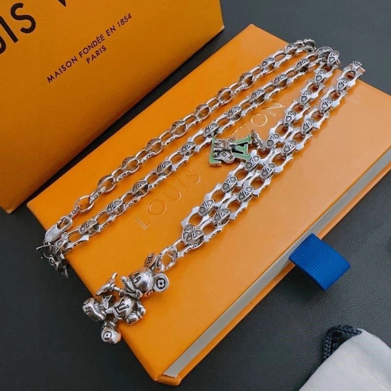 Affordable Louis Vuitton Necklaces 249378
