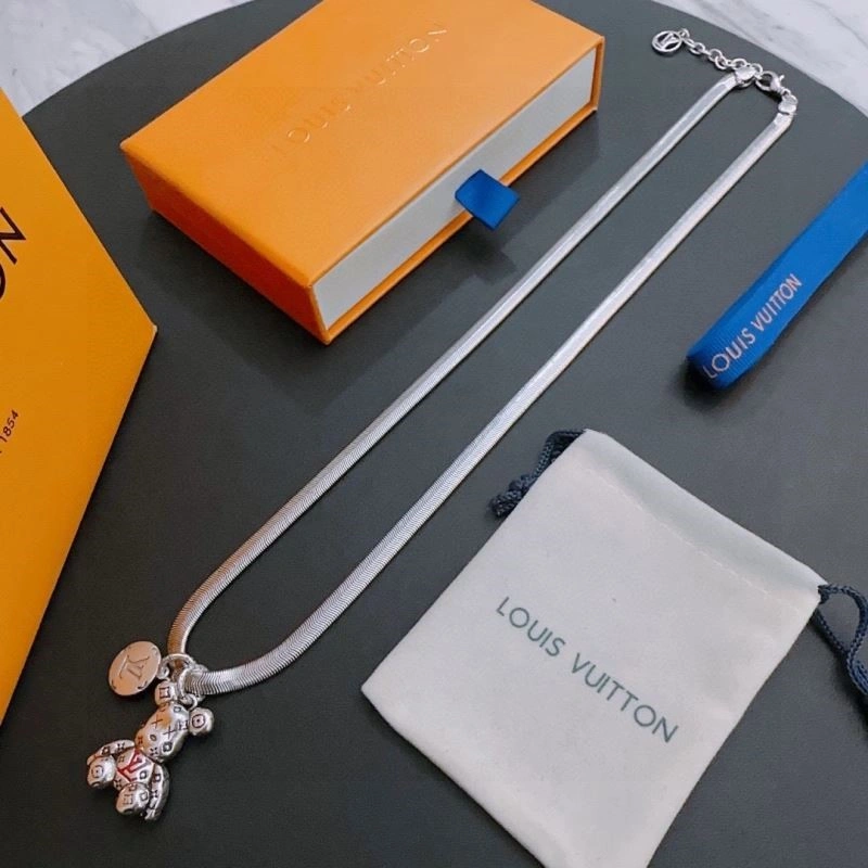Louis Vuitton Necklaces TimelessDesign 249379