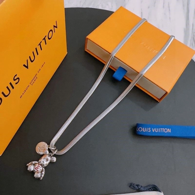 Louis Vuitton Necklaces TimelessDesign 249379