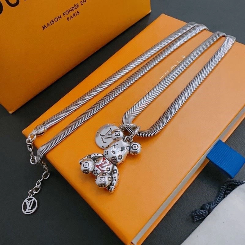 Louis Vuitton Necklaces TimelessDesign 249379