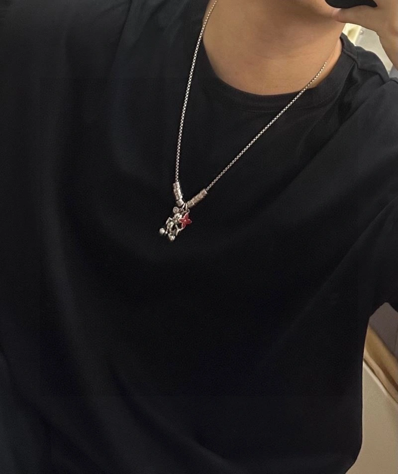 Louis Vuitton Necklaces Effortless 249372
