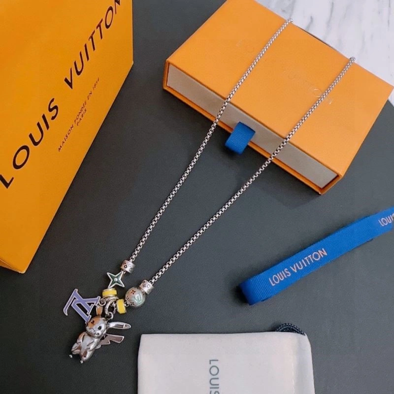 Lightweight Louis Vuitton Necklaces 249381