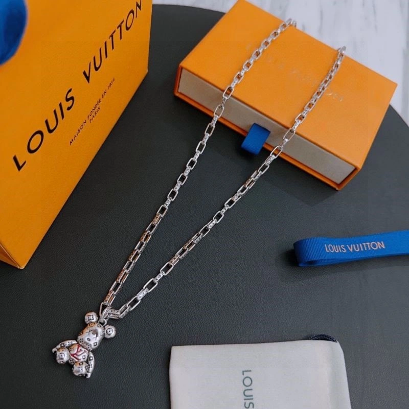 Contemporary Louis Vuitton Necklaces 249377