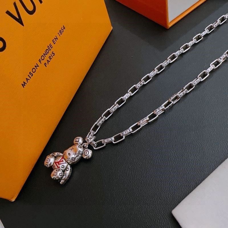 Contemporary Louis Vuitton Necklaces 249377