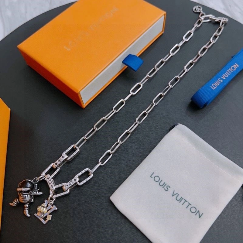 Louis Vuitton Necklaces Sustainable 249355