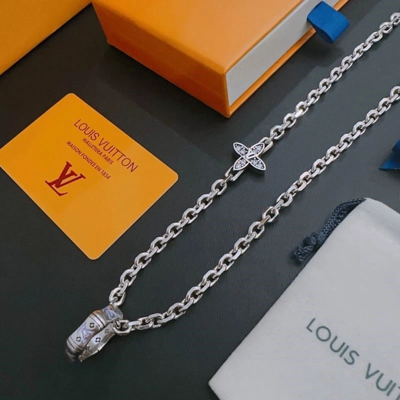 Louis Vuitton Necklaces Durable 249363