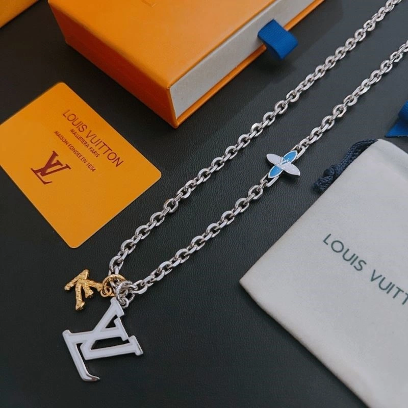 Modern Louis Vuitton Necklaces 249368