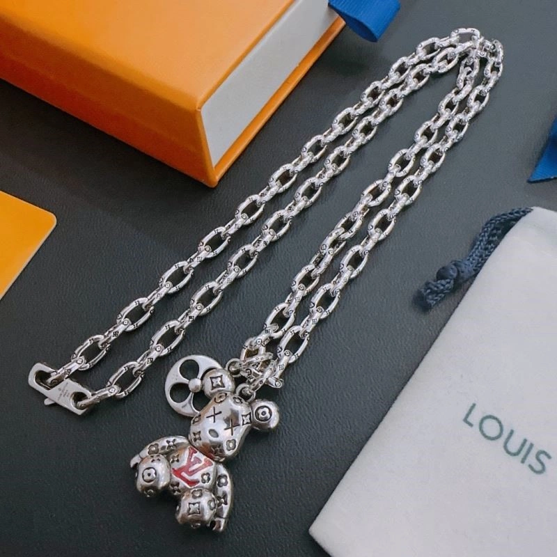 Louis Vuitton Necklaces Stretchable 249369