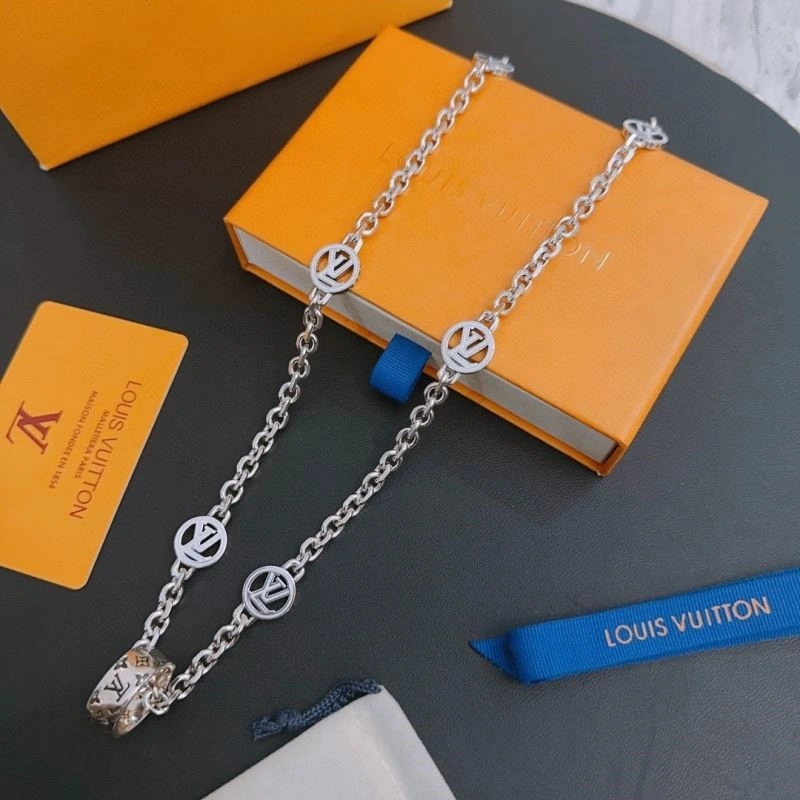 Cozy Louis Vuitton Necklaces 249361