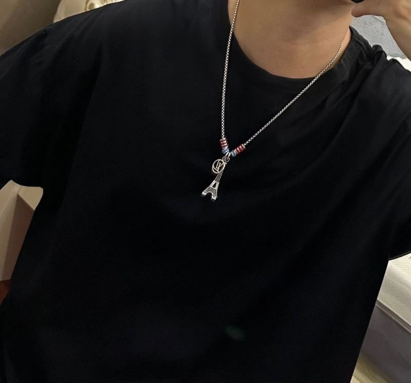 OdorResistant Louis Vuitton Necklaces 249360