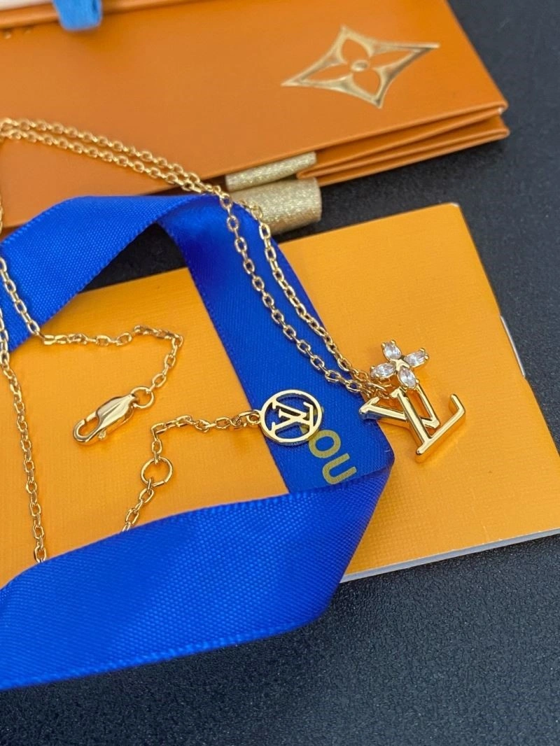 Louis Vuitton Necklaces Elegant 249353