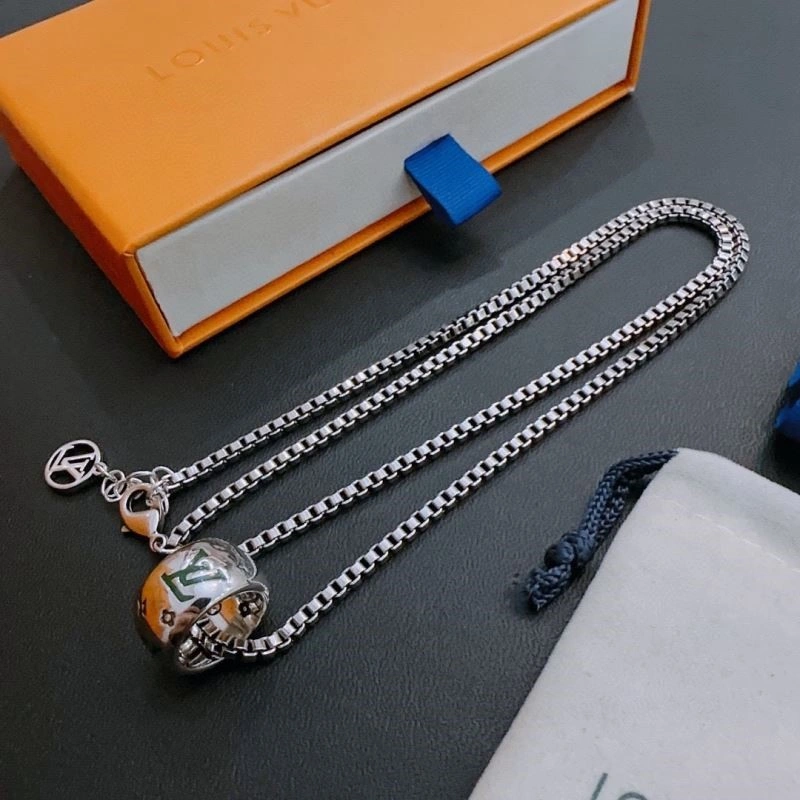 Louis Vuitton Necklaces Bright 249370