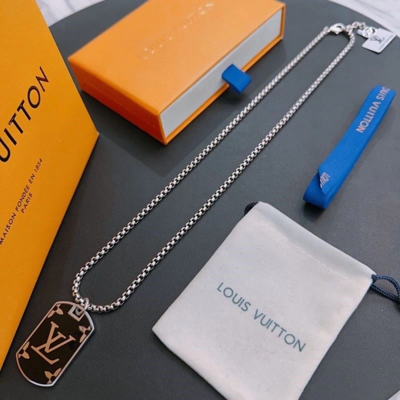 Popular Louis Vuitton Necklaces 249352
