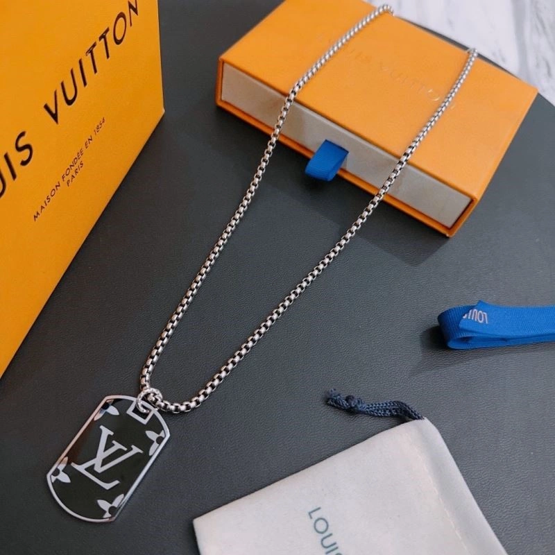Popular Louis Vuitton Necklaces 249352