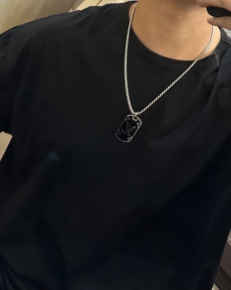 Popular Louis Vuitton Necklaces 249352