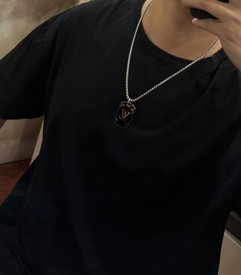 Popular Louis Vuitton Necklaces 249352