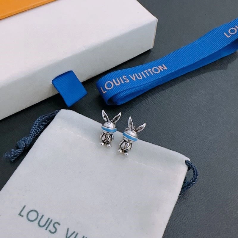 Functional Louis Vuitton Necklaces 249345