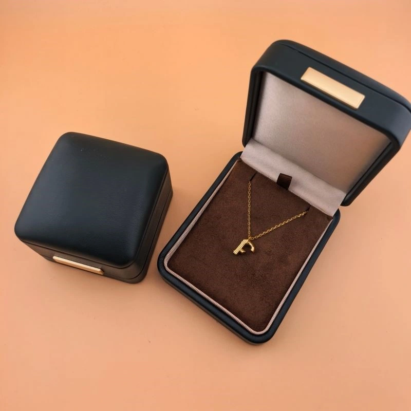 Louis Vuitton Necklaces TravelReady 249343