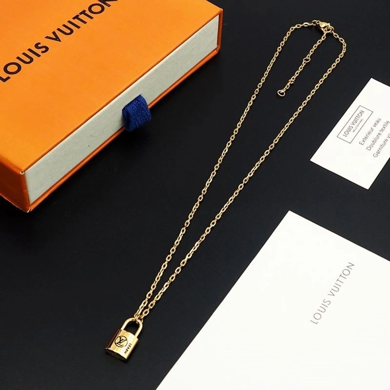 Louis Vuitton Necklaces AllSeason 249326