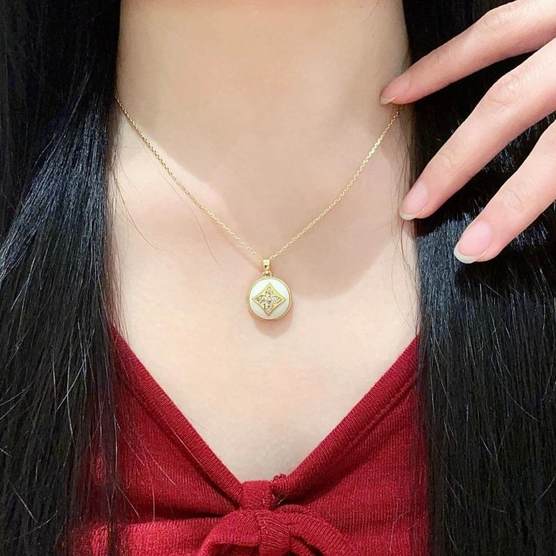 Louis Vuitton Necklaces FastDry 249337