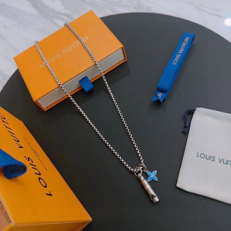 Cozy Louis Vuitton Necklaces 249313