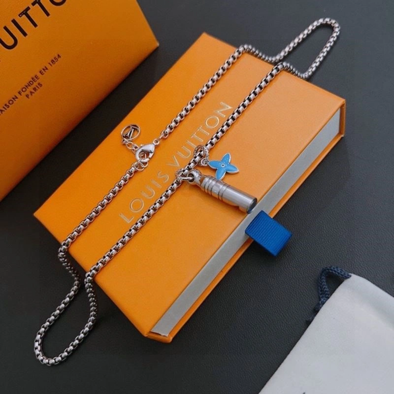 Cozy Louis Vuitton Necklaces 249313