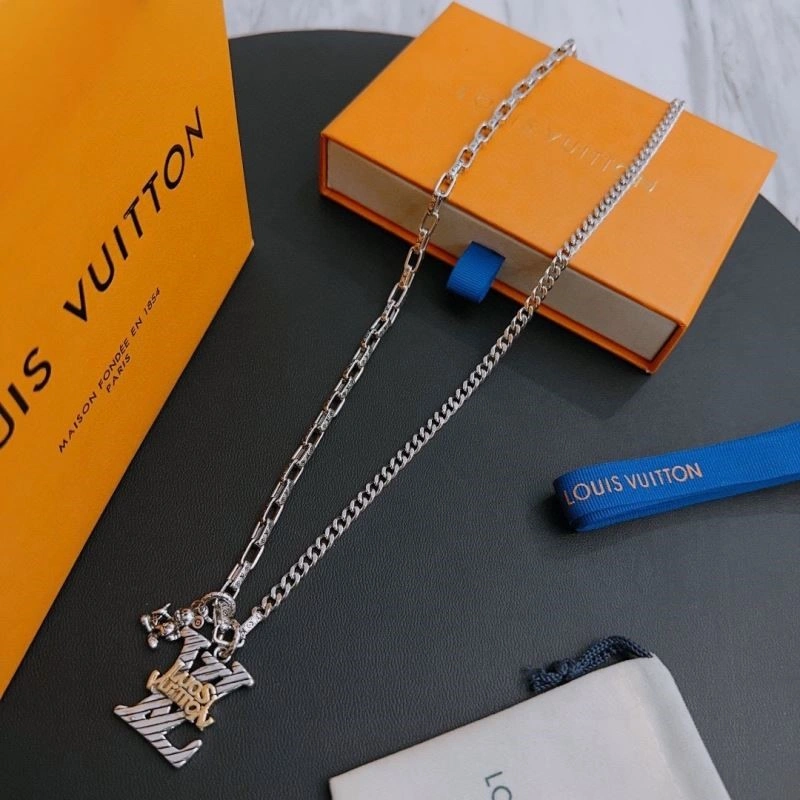 TimelessDesign Louis Vuitton Necklaces 249323