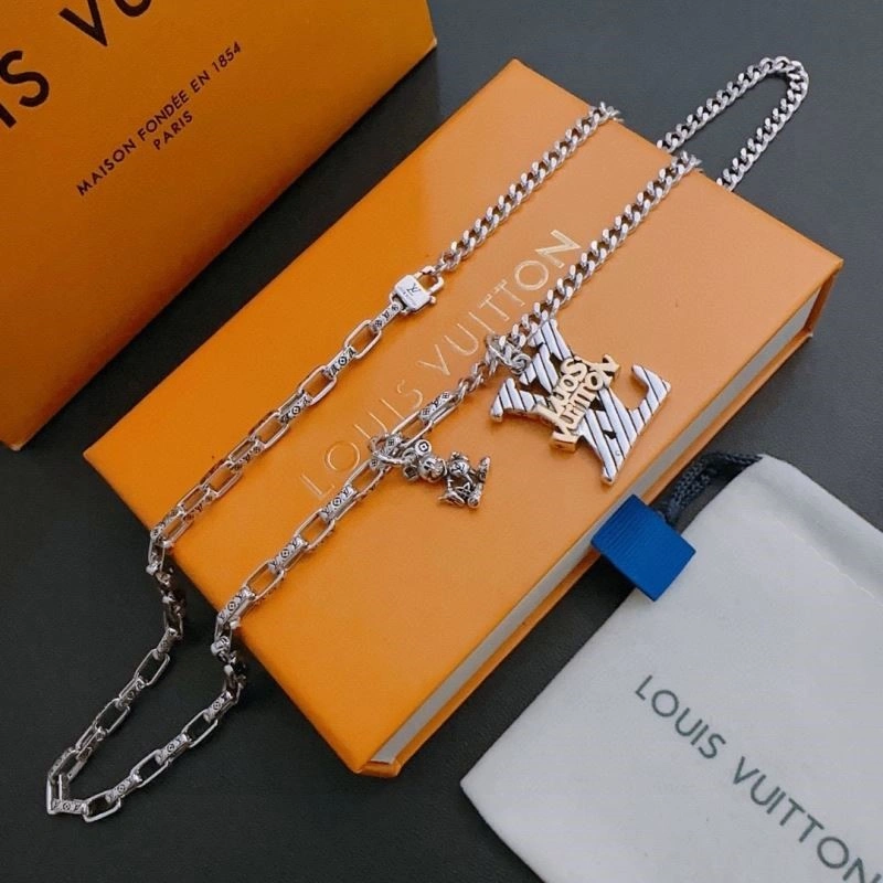 TimelessDesign Louis Vuitton Necklaces 249323