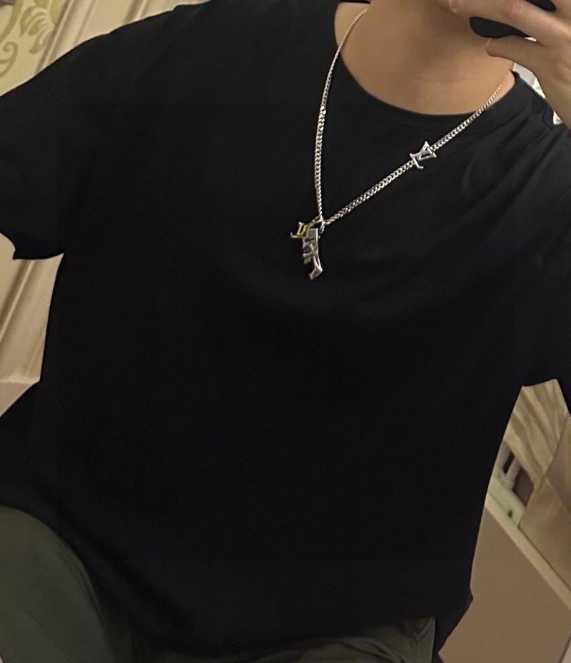 Effortless Louis Vuitton Necklaces 249322