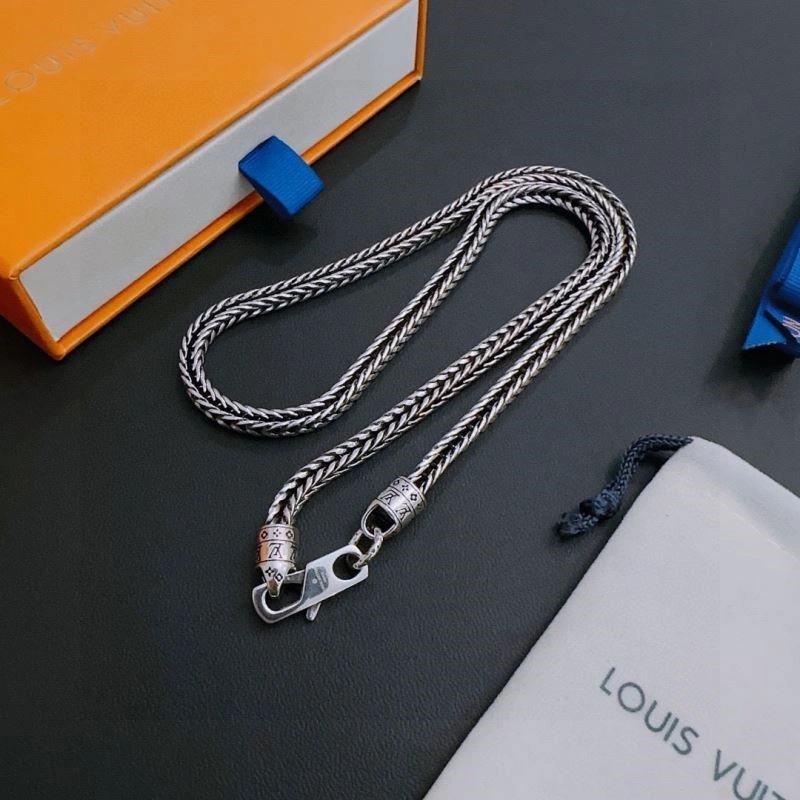 Louis Vuitton Necklaces Tailored 249315