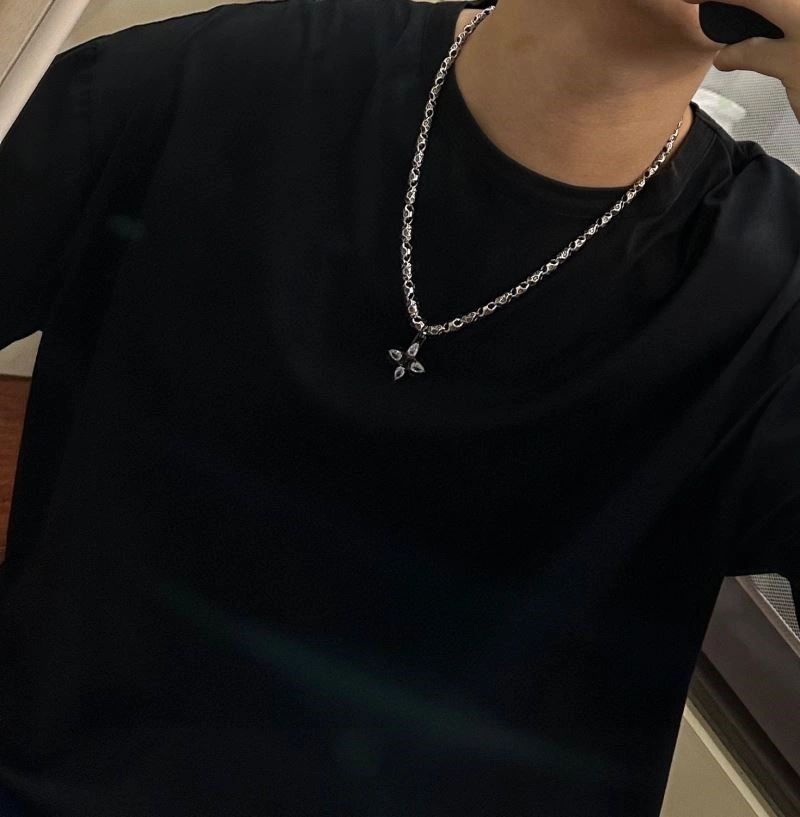 Modern Louis Vuitton Necklaces 249336
