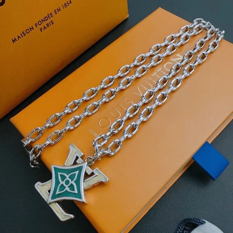 Louis Vuitton Necklaces Unique 249329