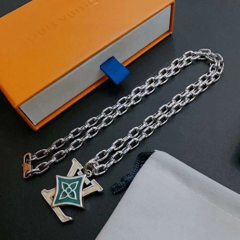 Louis Vuitton Necklaces Unique 249329