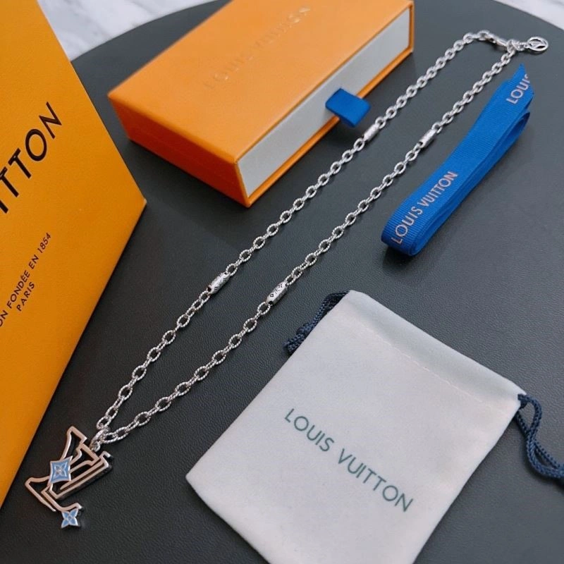 Louis Vuitton Necklaces Supportive 249338