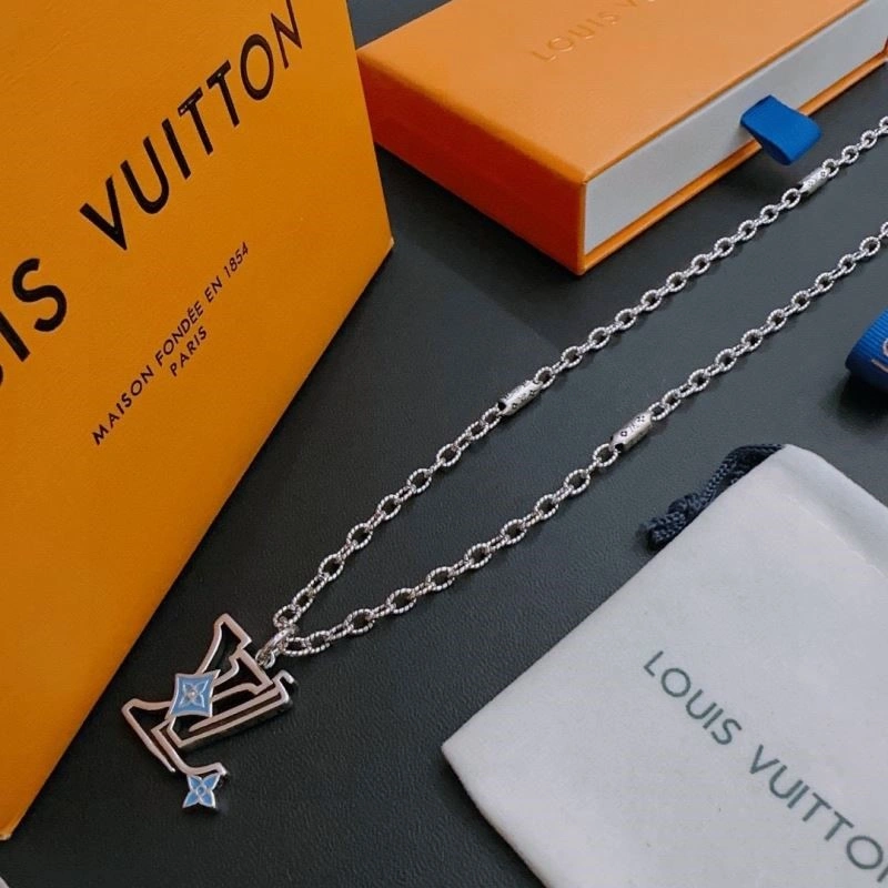Louis Vuitton Necklaces Supportive 249338