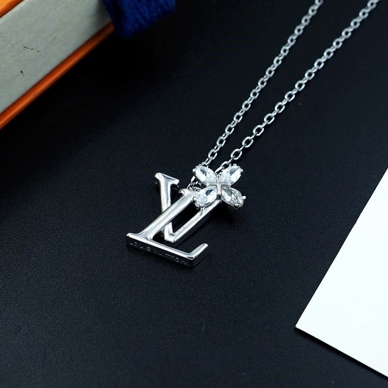Efficient Louis Vuitton Necklaces 249341