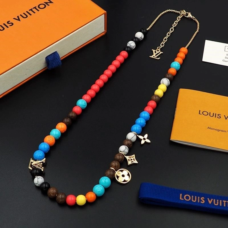 Trendsetting Louis Vuitton Necklaces 249330