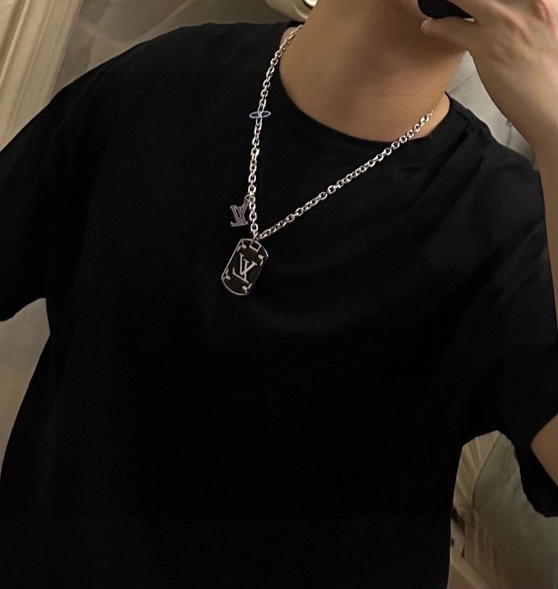 Louis Vuitton Necklaces Durable 249335