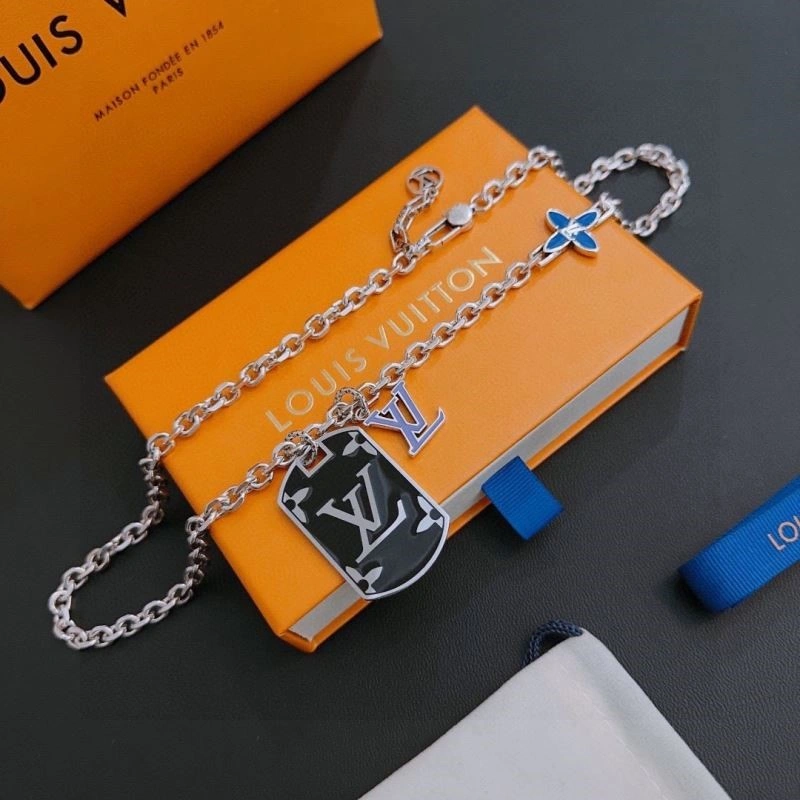 Louis Vuitton Necklaces Durable 249335