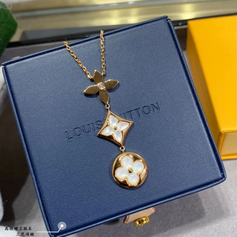 Refined Louis Vuitton Necklaces 249319