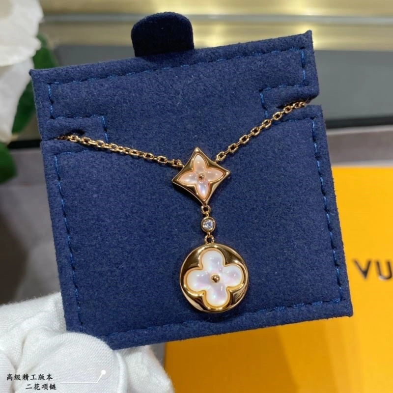Timeless Louis Vuitton Necklaces 249332