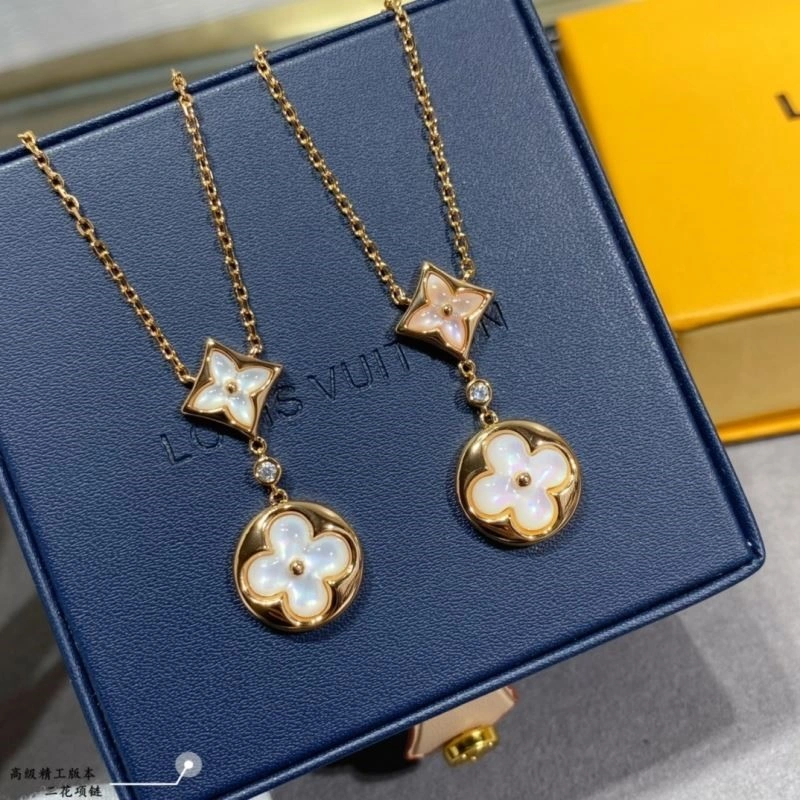 Timeless Louis Vuitton Necklaces 249332